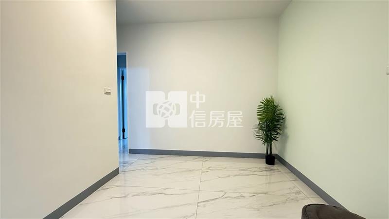 屏東崇蘭國小學區整新車墅房屋室內格局與周邊環境