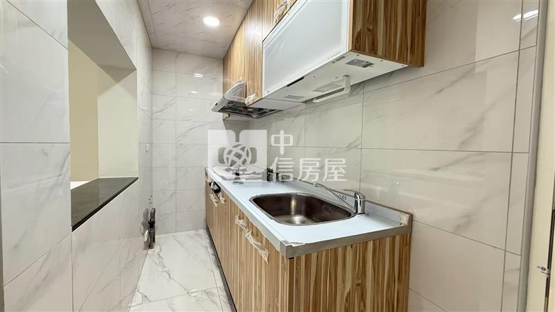 屏東崇蘭國小學區整新車墅房屋室內格局與周邊環境
