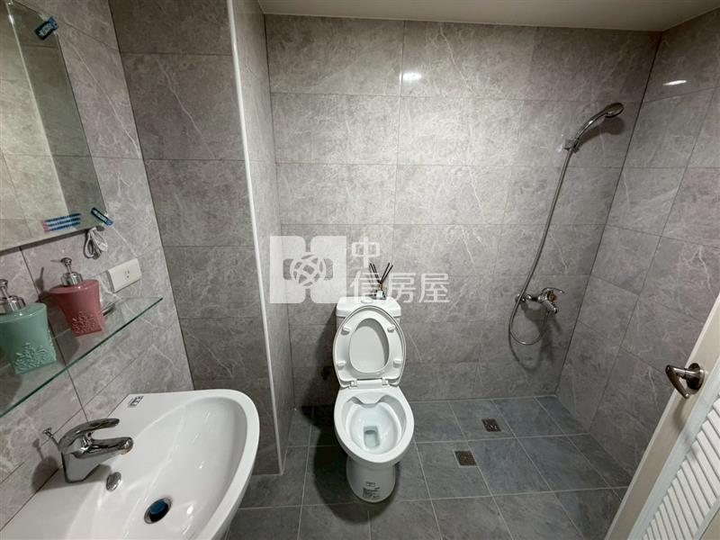 東昇麗廈3房美宅房屋室內格局與周邊環境