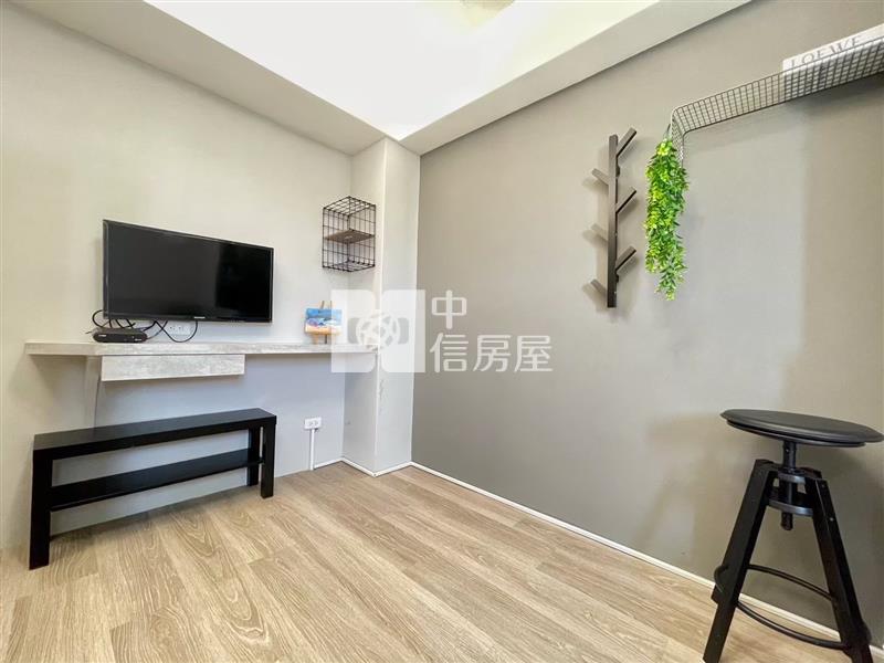 一中興進綠園道育仁5套房房屋室內格局與周邊環境
