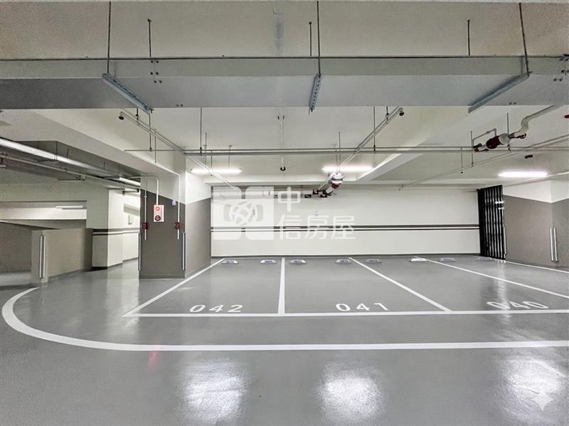 富宇藏富三房平車房屋室內格局與周邊環境