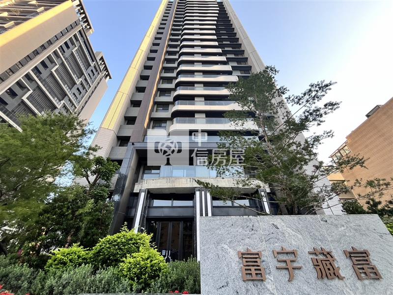 富宇藏富三房平車房屋室內格局與周邊環境