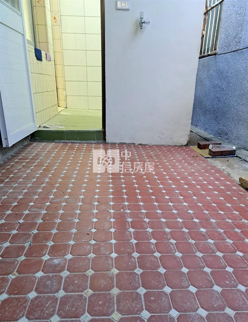 斗六市正環邊稀有平房房屋室內格局與周邊環境