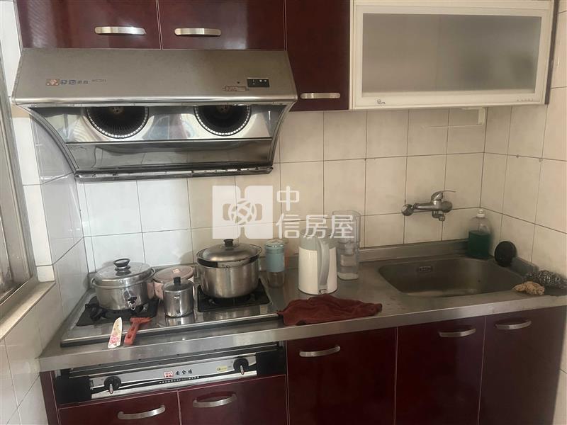 信義國小旁溫馨兩房房屋室內格局與周邊環境