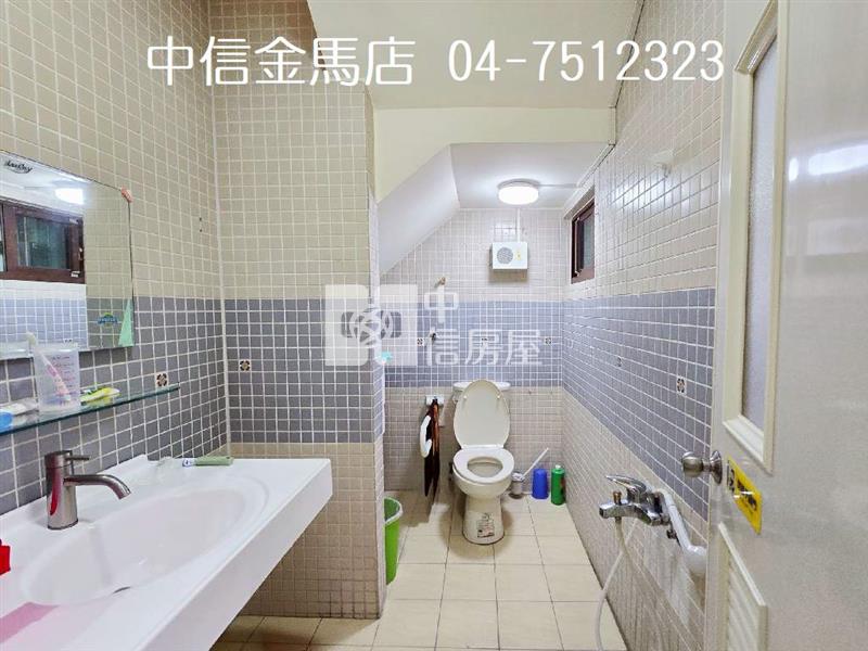 自強南路金店面房屋室內格局與周邊環境