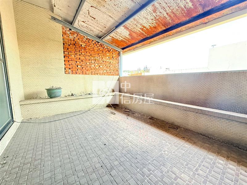 清水中山商圈前後臨路懷舊透天房屋室內格局與周邊環境