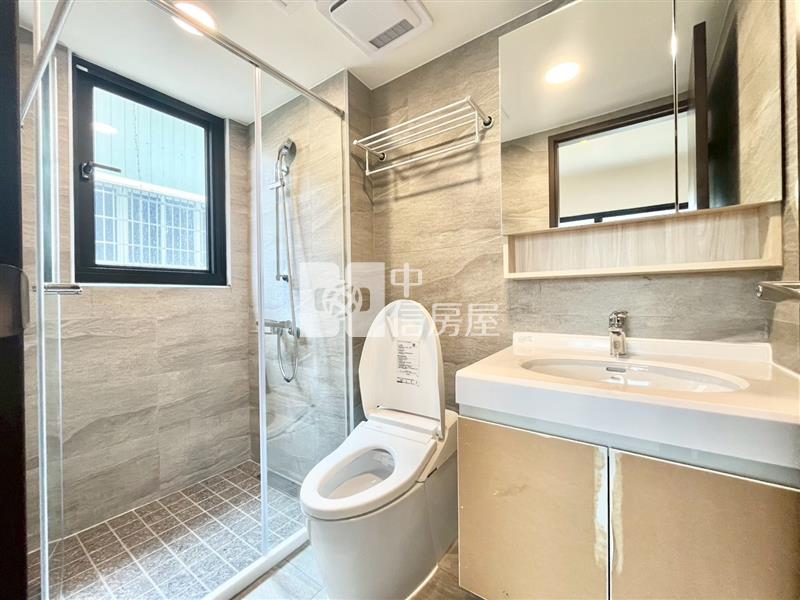 聚佳大值兩房兩衛平車房屋室內格局與周邊環境
