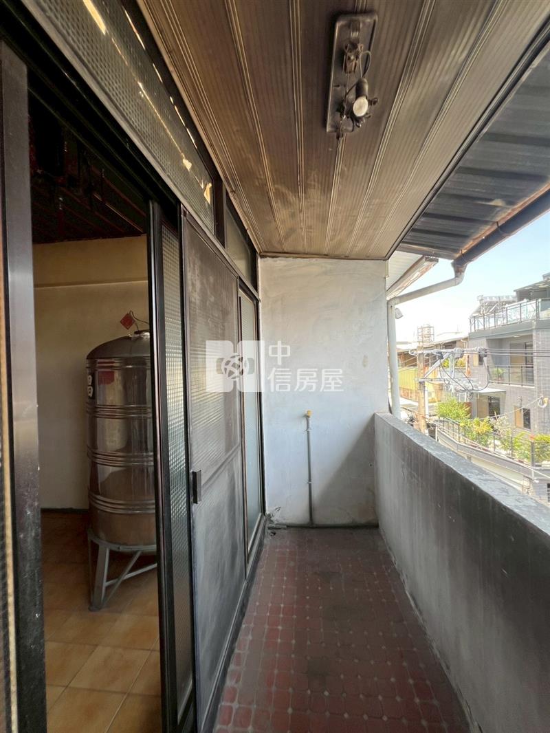 大里大面寬孝親別墅房屋室內格局與周邊環境