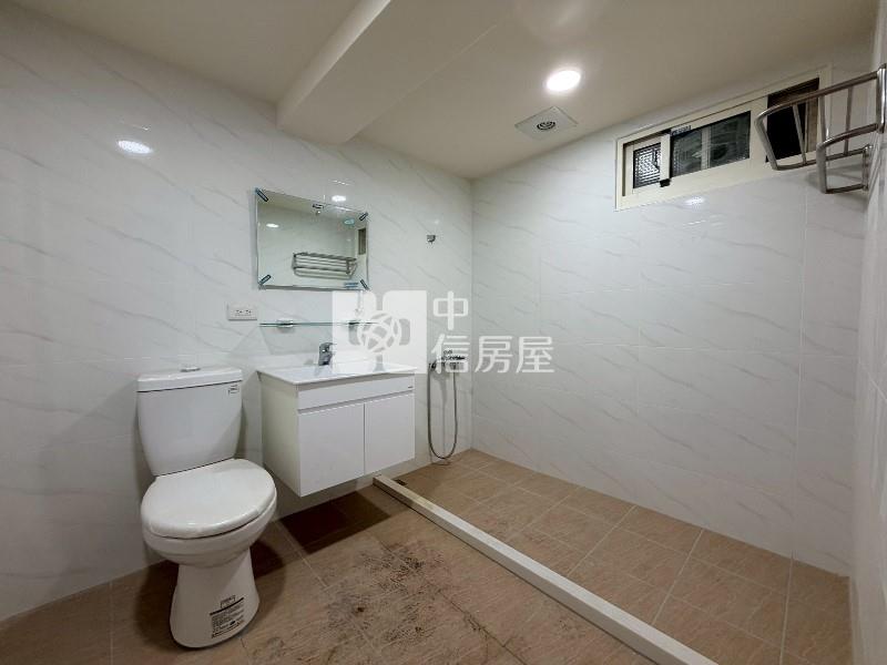 忠孝國小電梯3房PRO MAX房屋室內格局與周邊環境