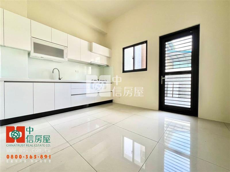 太保三合路雙車庫別墅房屋室內格局與周邊環境