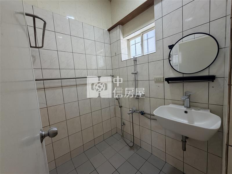 太昌便宜小透天房屋室內格局與周邊環境