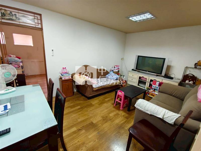 八德重劃區稀有孝親房透天房屋室內格局與周邊環境