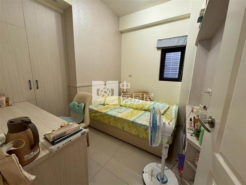 捷運八擴5房優質美別墅房屋室內格局與周邊環境
