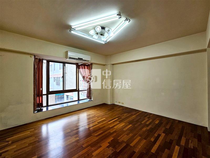 興安昌平商圈金透店房屋室內格局與周邊環境