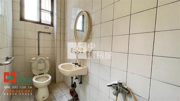 民雄市區透天住家房屋室內格局與周邊環境