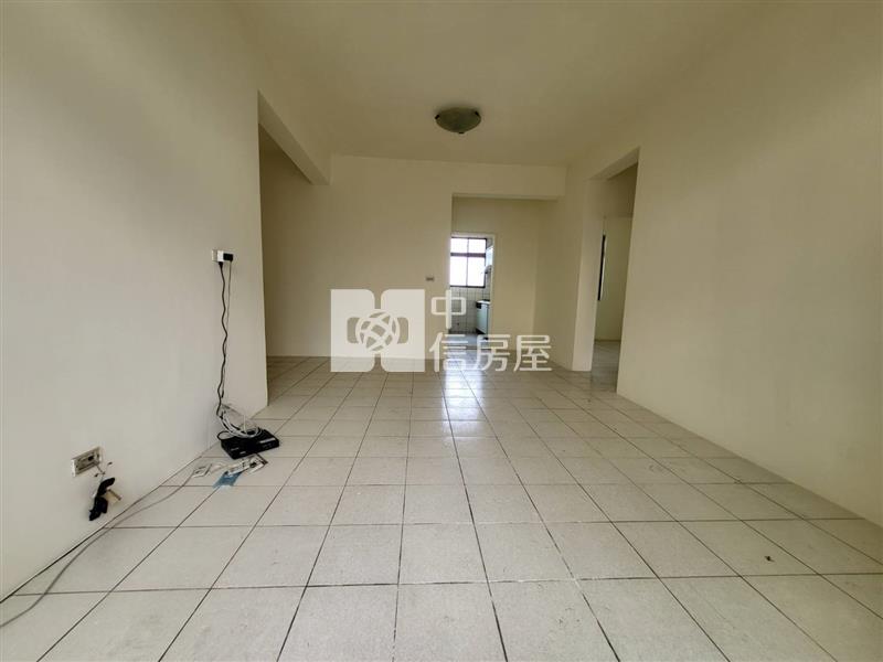 低總價景觀三房平車房屋室內格局與周邊環境