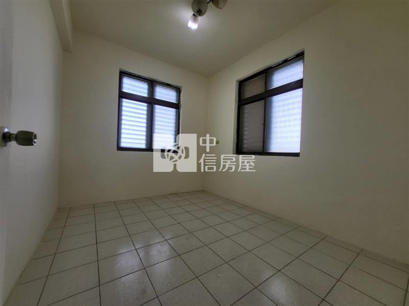 低總價景觀三房平車房屋室內格局與周邊環境