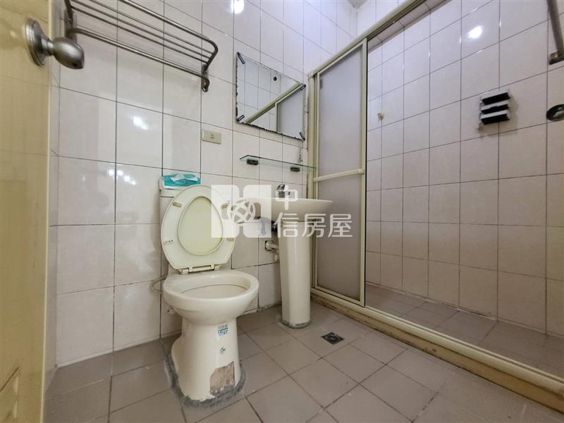 低總價景觀三房平車房屋室內格局與周邊環境