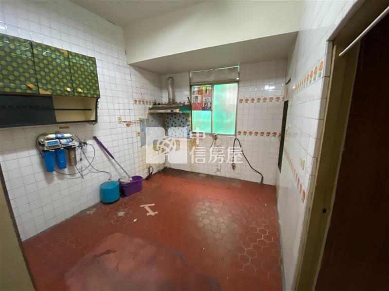 樂群國小育樂路上公寓三樓房屋室內格局與周邊環境