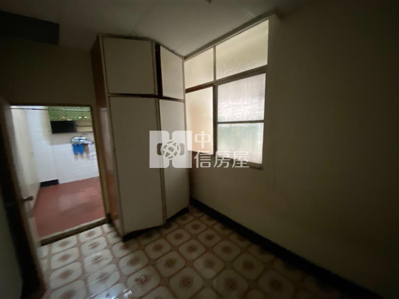 樂群國小育樂路上公寓三樓房屋室內格局與周邊環境