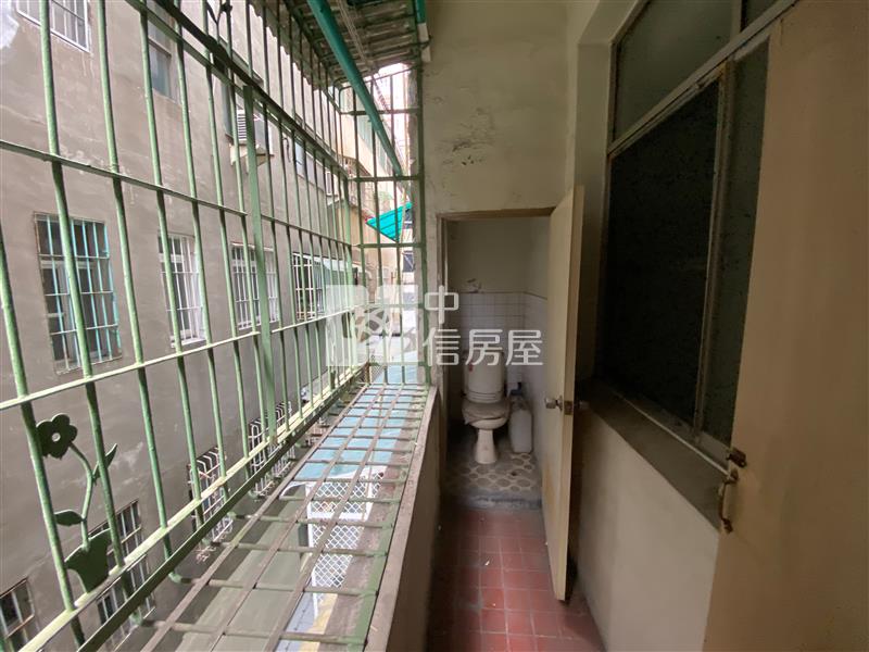 樂群國小育樂路上公寓三樓房屋室內格局與周邊環境