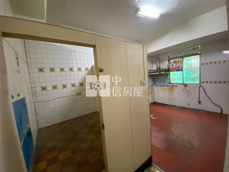 樂群國小育樂路上公寓三樓房屋室內格局與周邊環境