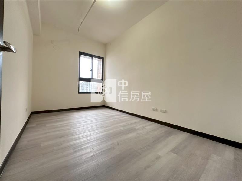 平轉!市鎮之櫻高樓層三房獨立大平車房屋室內格局與周邊環境