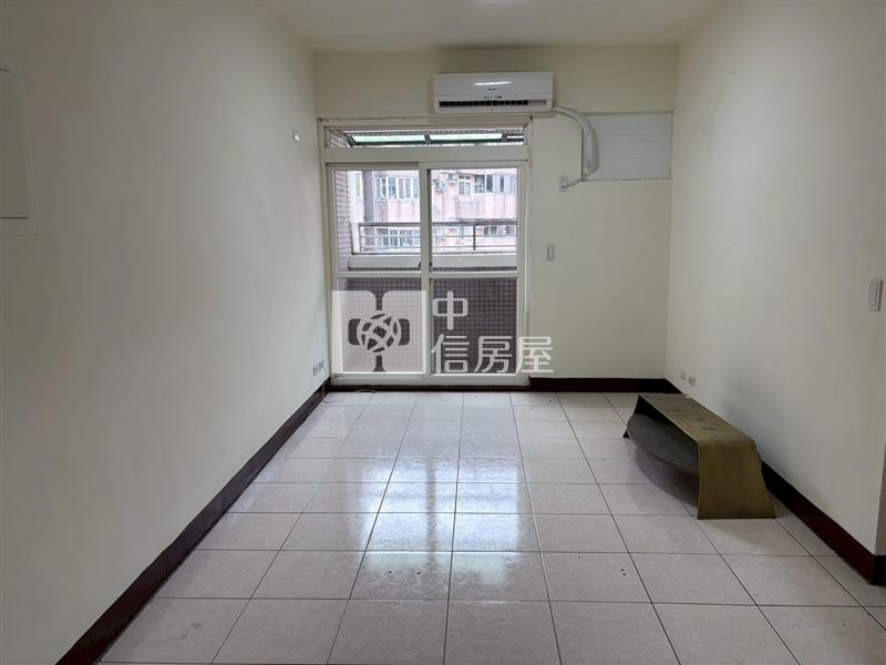 比佛利整新2+1房車房屋室內格局與周邊環境