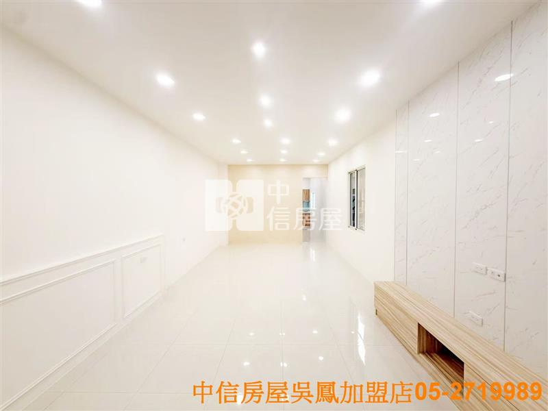 和興國小邊間車庫美別墅房屋室內格局與周邊環境