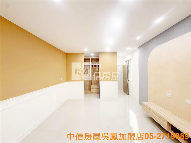 和興國小邊間車庫美別墅房屋室內格局與周邊環境