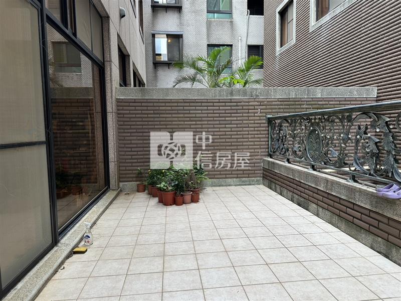 專任-上南崁指標豪邸-中悅氣派電梯別墅房屋室內格局與周邊環境