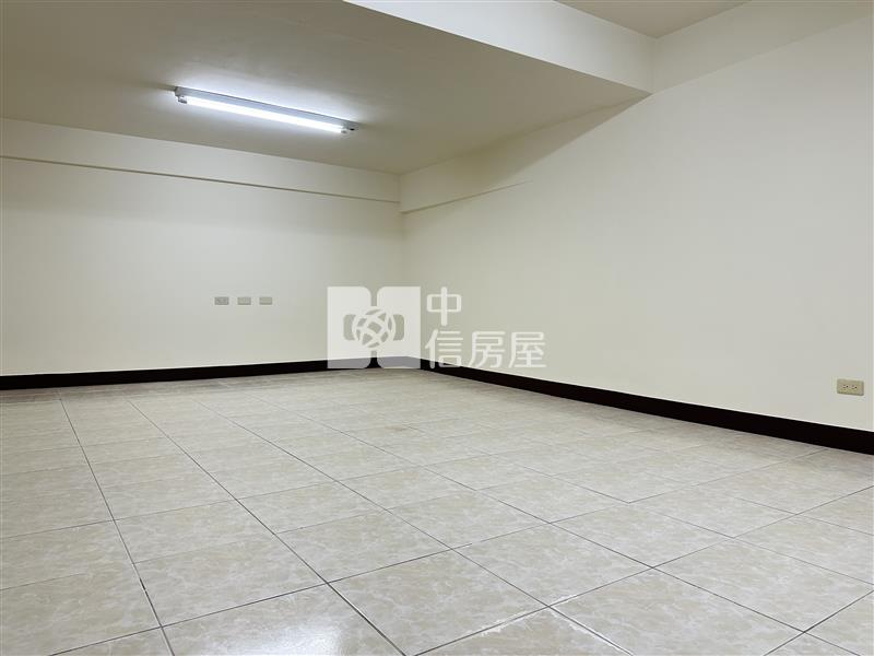 大雅大華國中雙別墅房屋室內格局與周邊環境