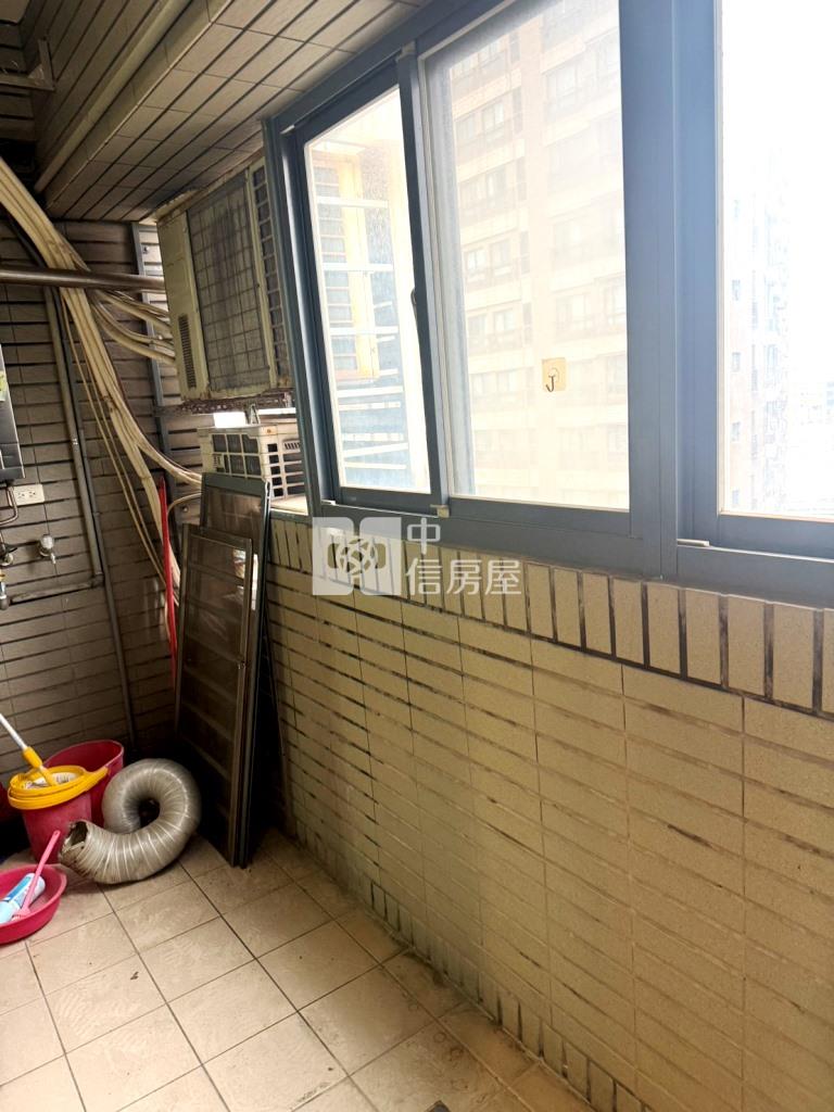【新世紀】內壢交流道戀戀歐洲3房車房屋室內格局與周邊環境