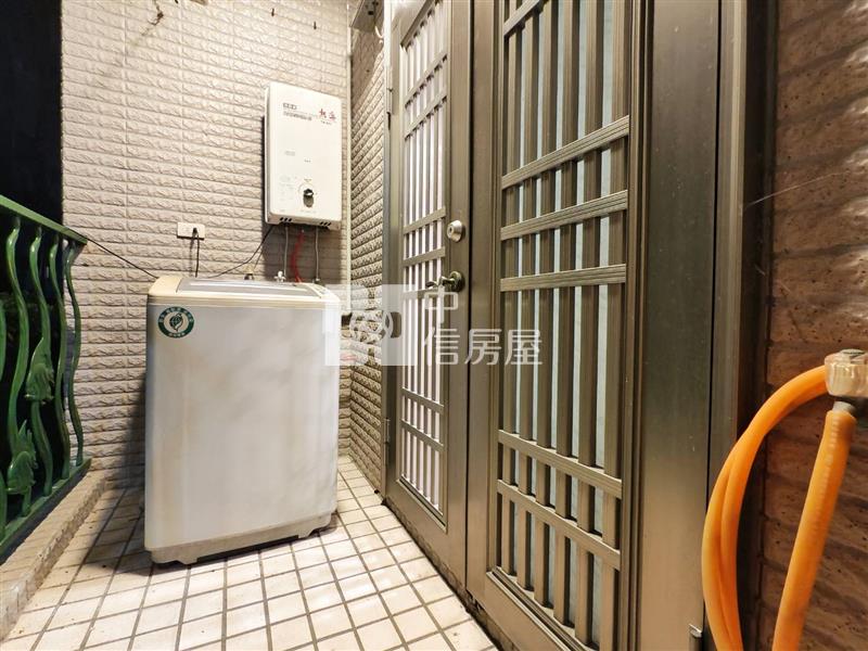 尖美東山河稀珍兩房美樓房屋室內格局與周邊環境