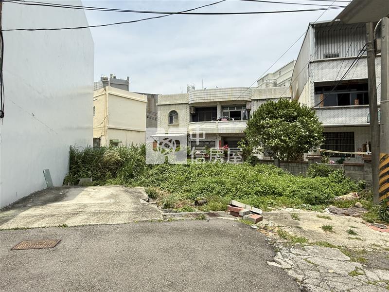 A10山鼻站捷運站大面寬甲建房屋室內格局與周邊環境