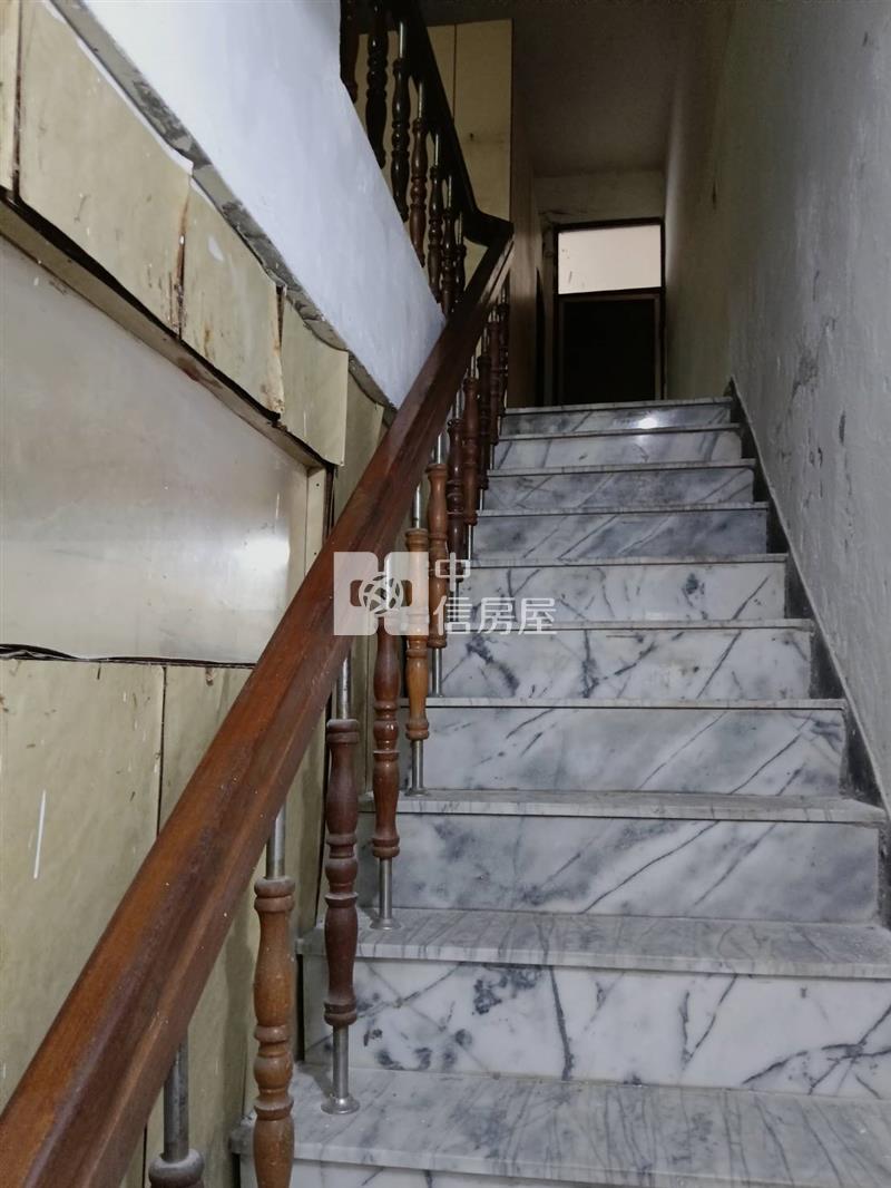 近九份子大地坪透天房屋室內格局與周邊環境