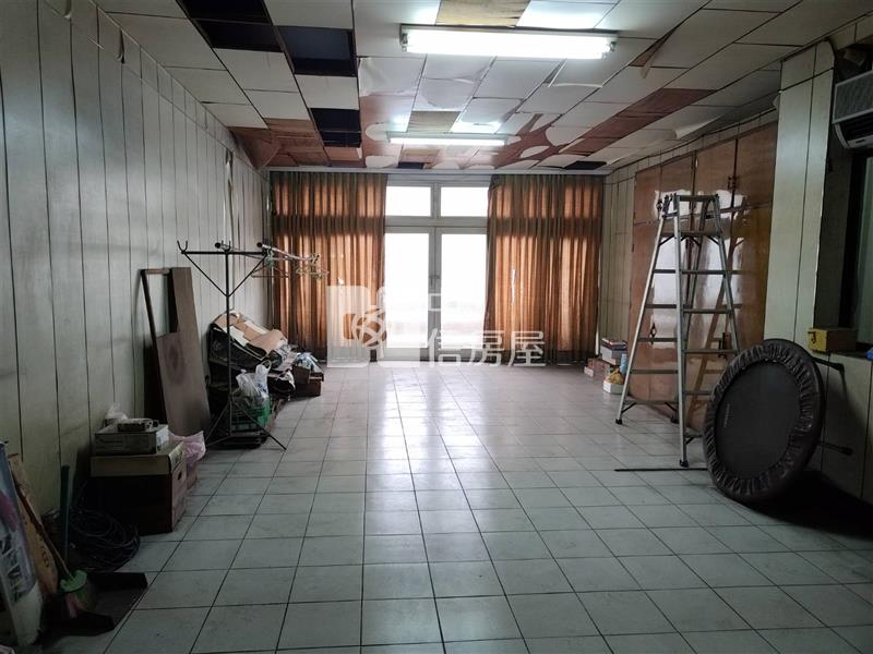 臨安路臨20米路鑫店住房屋室內格局與周邊環境