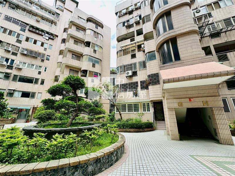 仁美國小九華貴族三房平車房屋室內格局與周邊環境