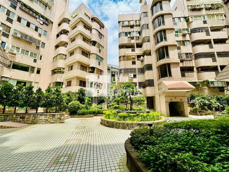 仁美國小九華貴族三房平車房屋室內格局與周邊環境