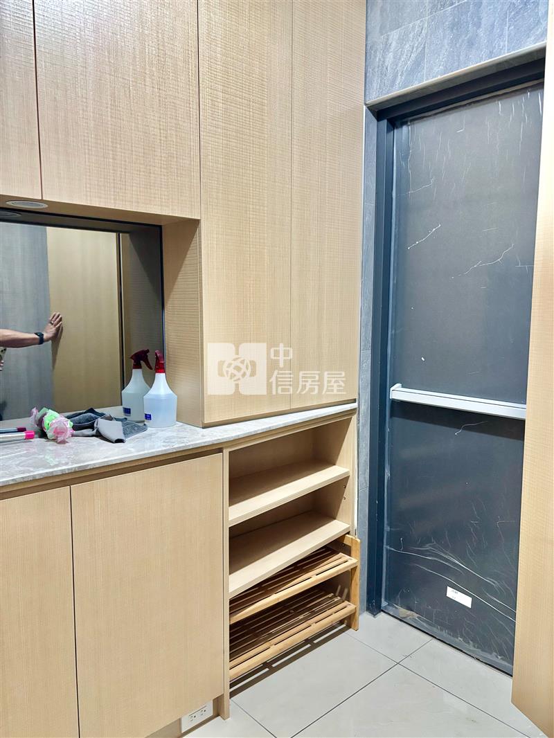 信義學區4房2平車位房屋室內格局與周邊環境