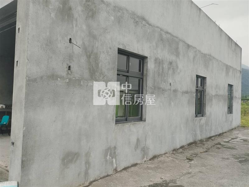 礁溪十六結挑高農業設施農地房屋室內格局與周邊環境