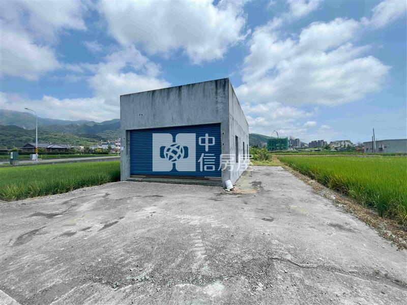 礁溪十六結挑高農業設施農地房屋室內格局與周邊環境
