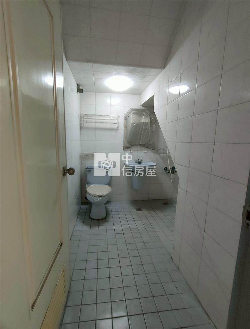 萬丹西環路透天店面房屋室內格局與周邊環境