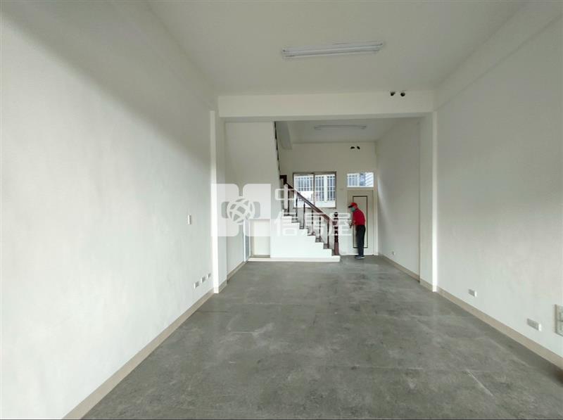 萬丹西環路透天店面房屋室內格局與周邊環境