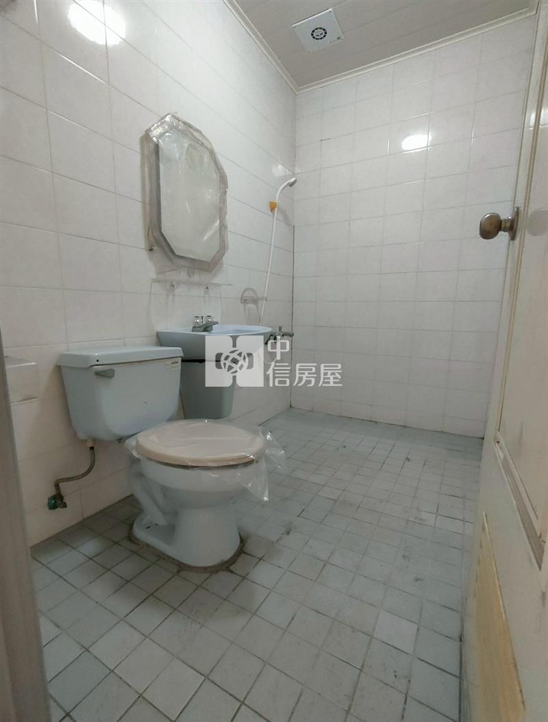萬丹西環路透天店面房屋室內格局與周邊環境