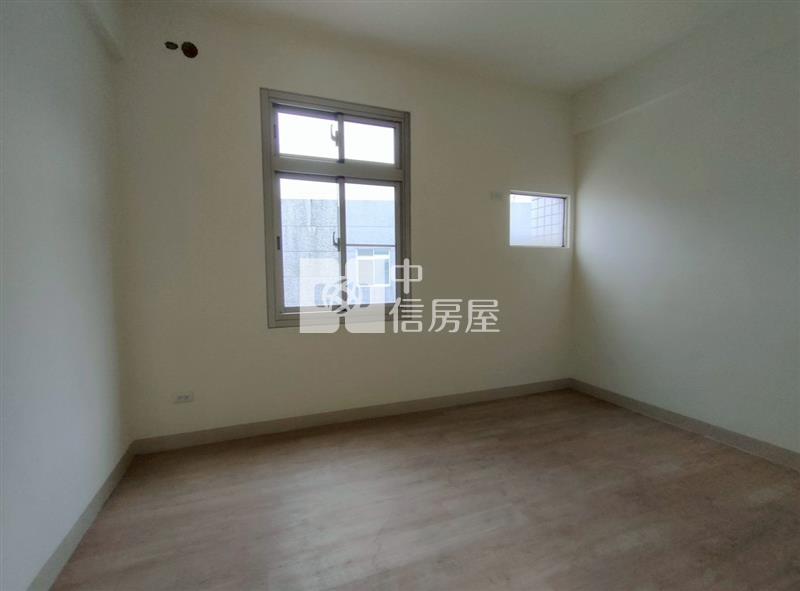 萬丹西環路透天店面房屋室內格局與周邊環境