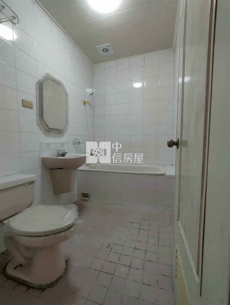 萬丹西環路透天店面房屋室內格局與周邊環境