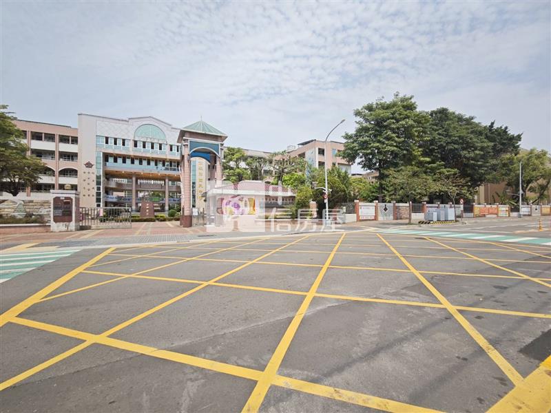 十四期洲際段后庄路面公園1-1建地房屋室內格局與周邊環境