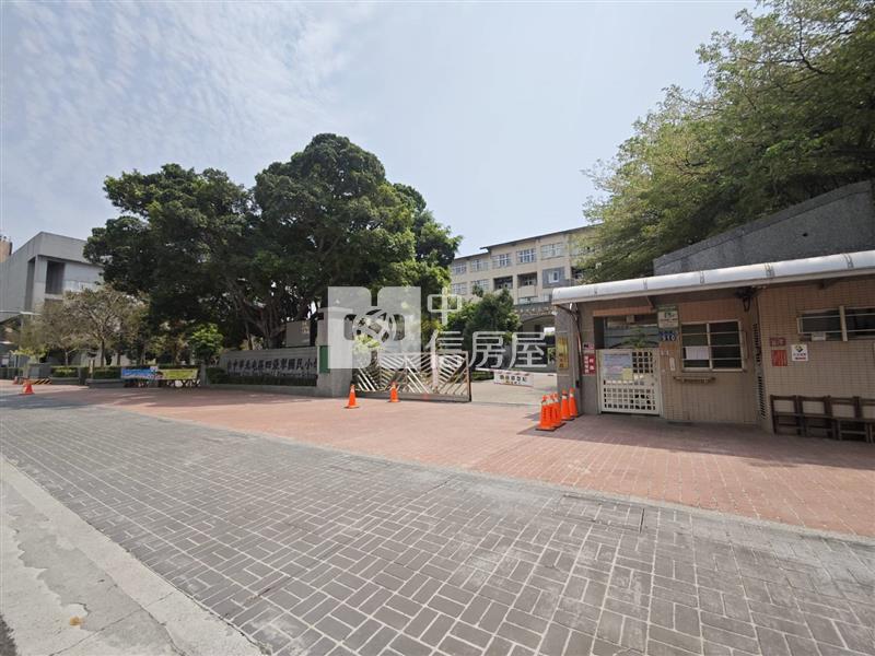 十四期洲際段后庄路面公園1-1建地房屋室內格局與周邊環境