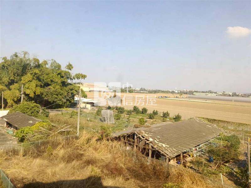 民雄大庭院邊間3車墅房屋室內格局與周邊環境